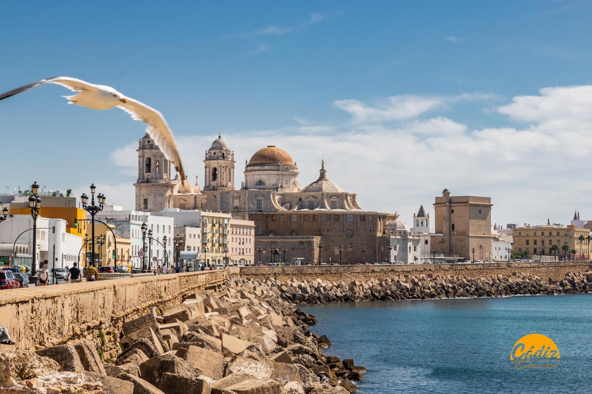 Family By Time Apartment Cadiz